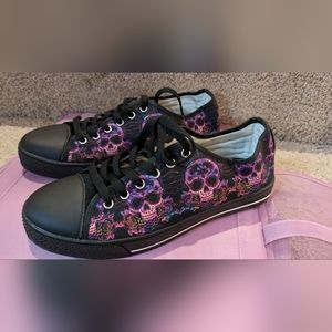 Custom made Purple & Black Skull Lowtop Sneaker Size 9 New w/o box